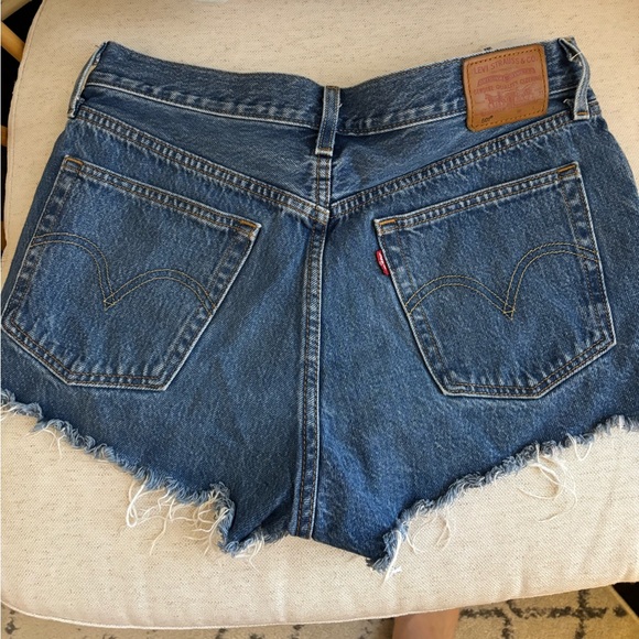 LEVI’S 501 SHORTS - Picture 3 of 3